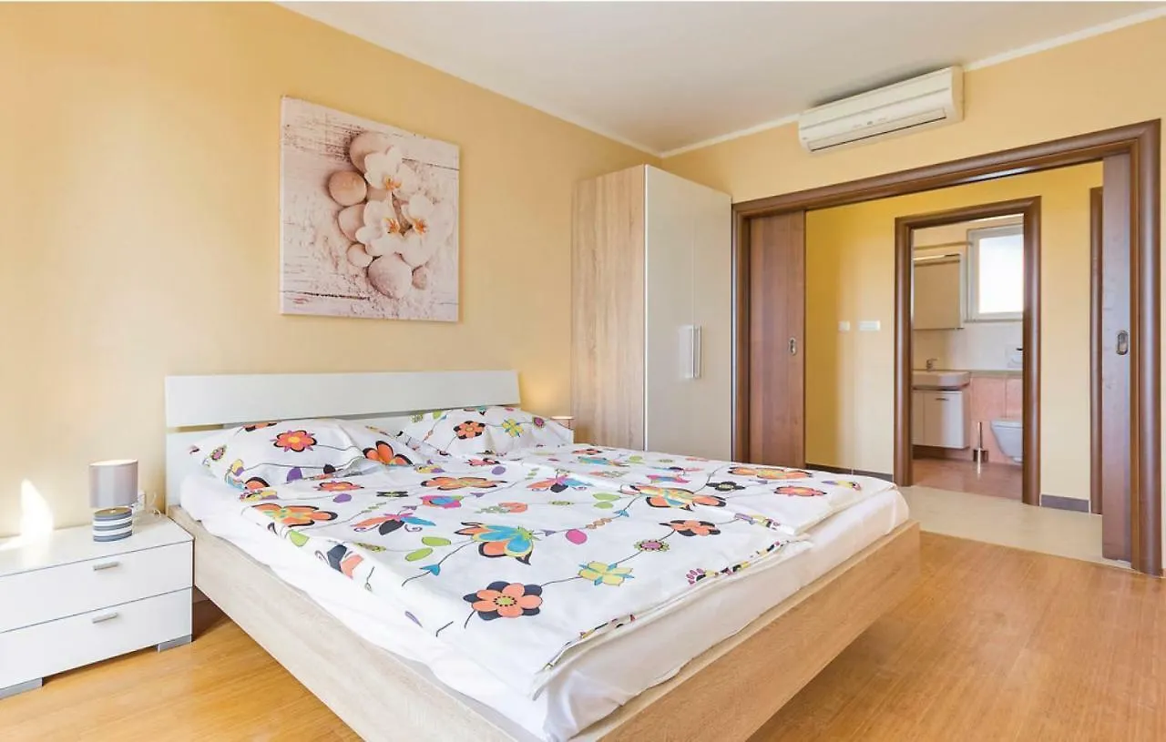 Apartments Vea Pola
